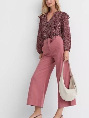 Loft- Seamed Palmer Wide Leg Crop Pants in Twill